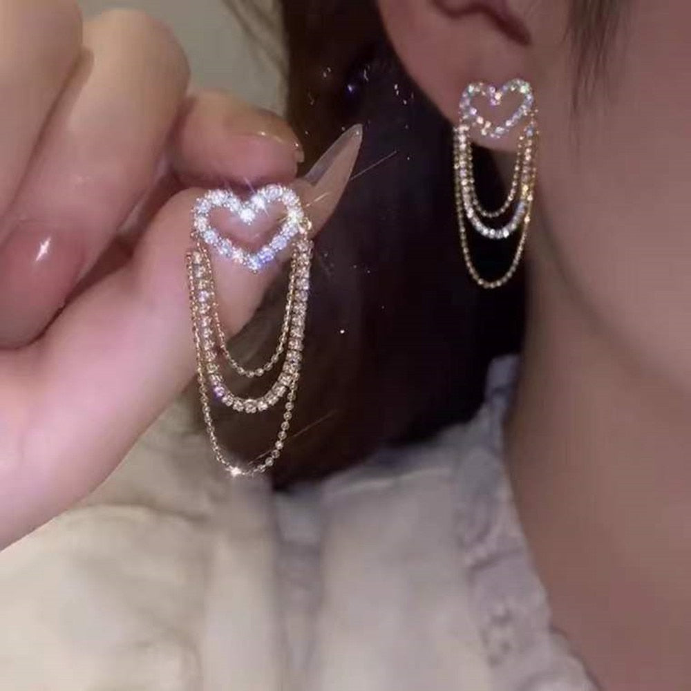HYERA Love Earrings